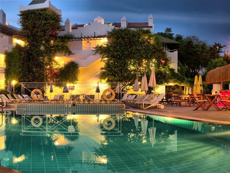 Hotel Golden Gate Kusadasi Exterior foto