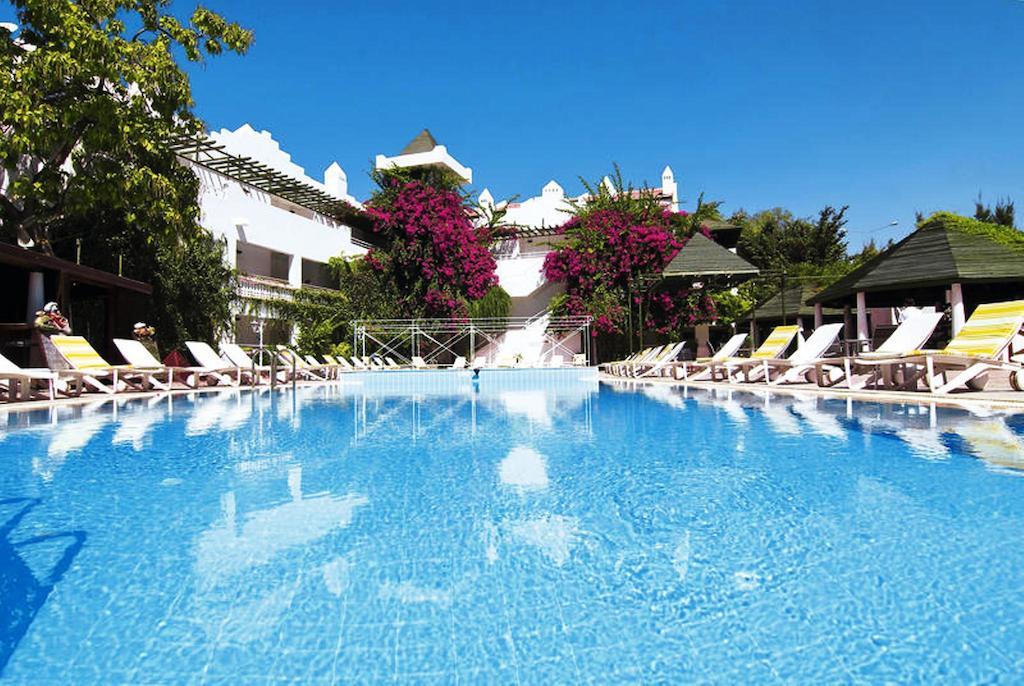 Hotel Golden Gate Kusadasi Exterior foto
