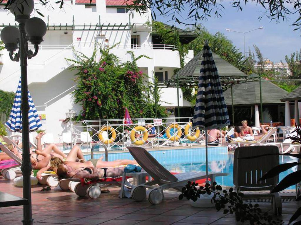 Hotel Golden Gate Kusadasi Exterior foto