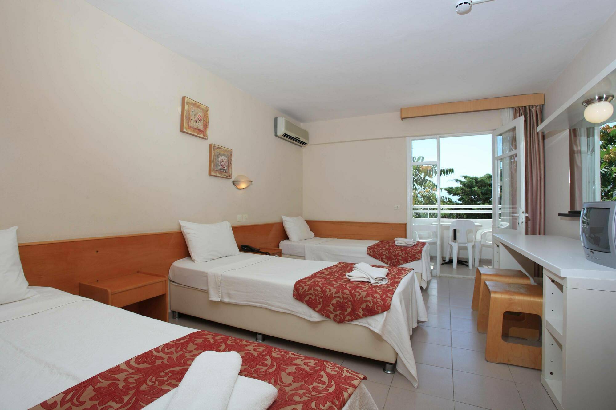 Hotel Golden Gate Kusadasi Exterior foto